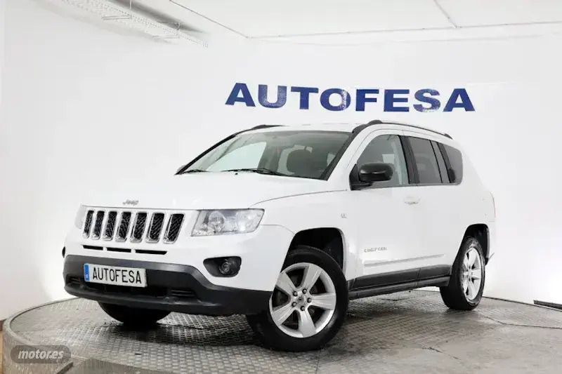 Blanco Usado 2012 Jeep Compass Limited SUV | 10.750 € - Imagen 1/4
