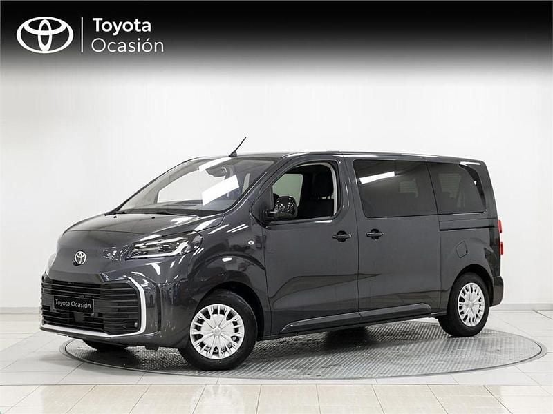 Usado Toyota Proace Verso Plus 145 CV (106 kW) 2025 Gris Familiar