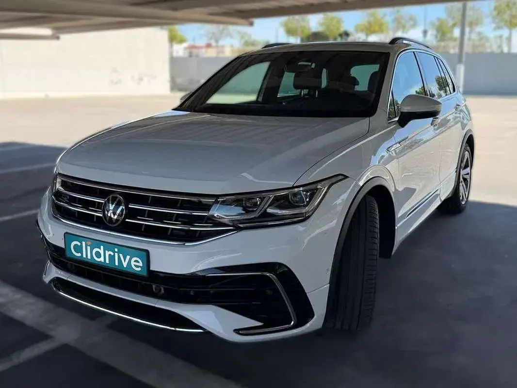 Usado VW Tiguan R-line 150 CV (110 kW) 2022 Blanco SUV