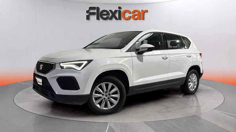 Begagnad Seat Ateca Reference 110 HK (80 kW) 2023 Vit SUV