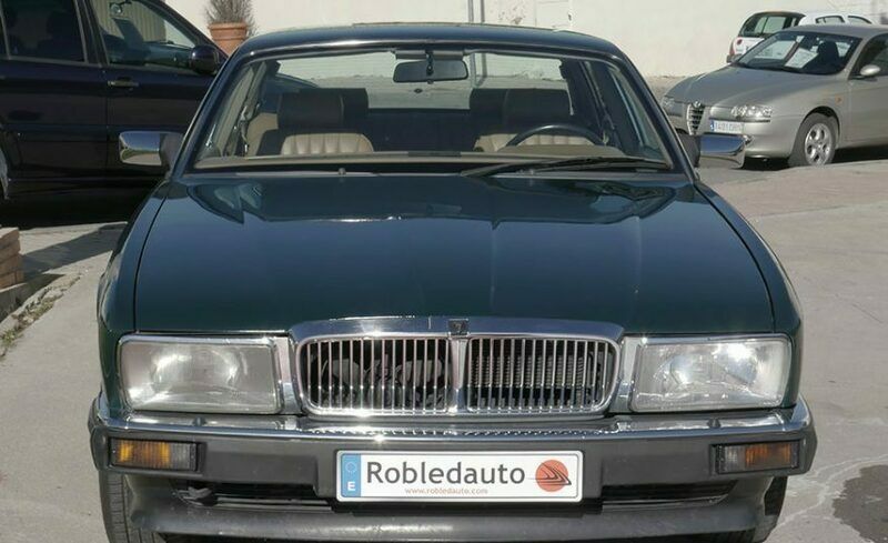 Usado Jaguar XJ6 Sovereign 198 CV (145 kW) 1991 Verde oscuro Berlina