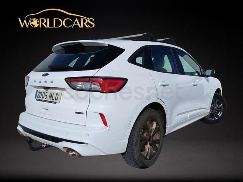 Usado Ford Kuga ST-Line 190 CV (139 kW) 2023 Blanco SUV