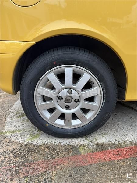 Usado Renault Mégane Coupé Sportway 110 CV (80 kW) 2001 Amarillo Coupe