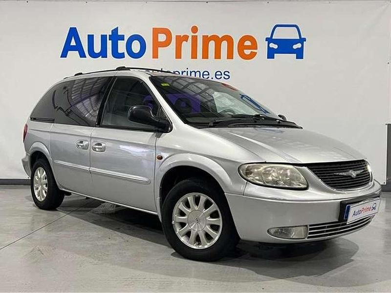 Usado Chrysler Voyager 140 CV (102 kW) 2003 Gris / plata Monovolumen