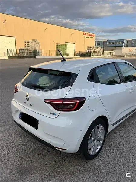 Usado Renault Clio V Intens 140 CV (102 kW) 2021 Blanco Berlina