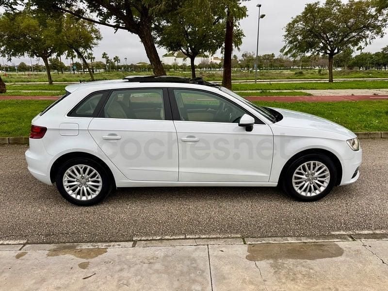 Usado Audi A3 Ambiente 180 CV (132 kW) 2014 Blanco Berlina