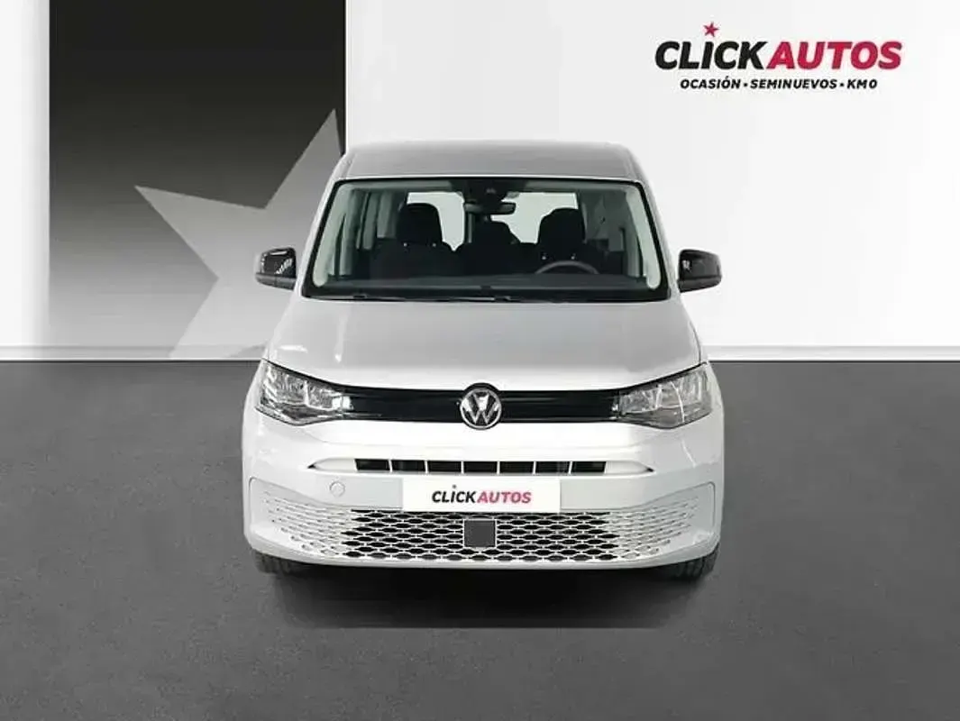 Usado VW Caddy 102 CV (75 kW) 2025 Plateado Monovolumen