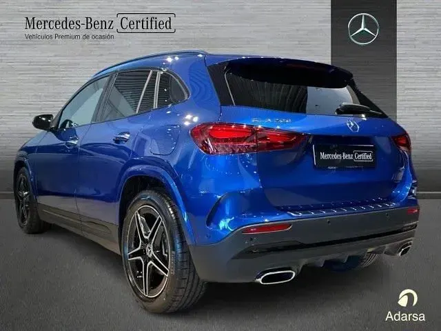 Nuevo Mercedes GLA200 163 CV (119 kW) 2025 Azul espectral SUV