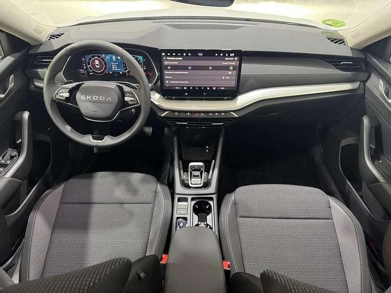 Usado Skoda Octavia Selection 150 CV (110 kW) 2025 Blanco Utilitario