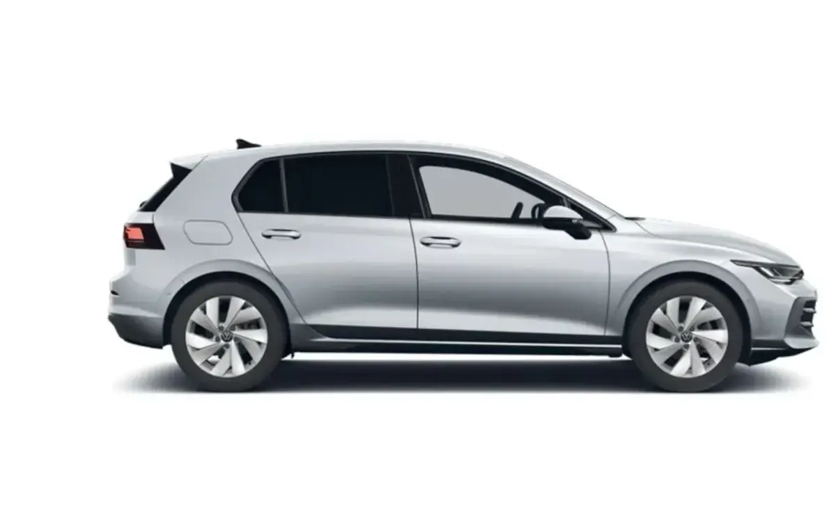 Nuevo VW Golf VIII 116 CV (85 kW) 2026 Plateado Utilitario