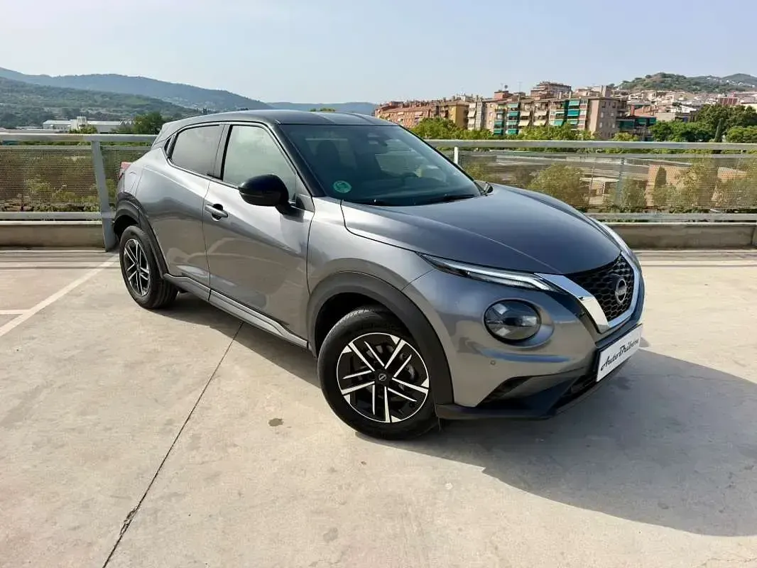Usado Nissan Juke N-Connecta 114 CV (83 kW) 2026 Gris SUV