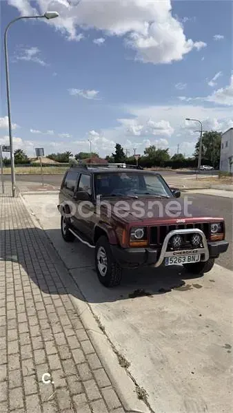 Usado Jeep Cherokee Sport 115 CV (84 kW) 2001 Granate SUV