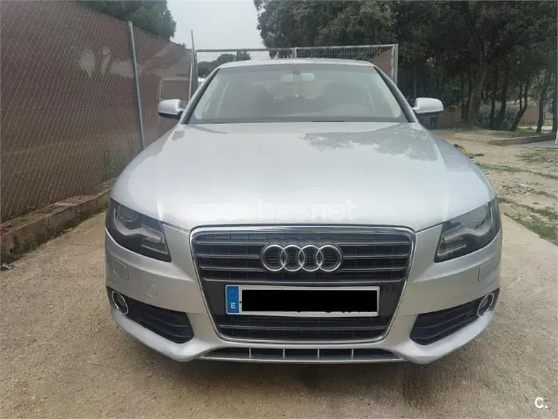 Usado Audi A4 143 CV (105 kW) 2010 Gris / plata Berlina