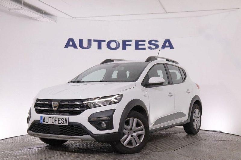 Usado Dacia Sandero Expression 100 CV (73 kW) 2022 Blanco