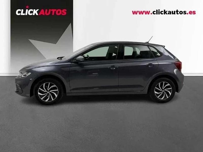 Usado VW Polo Life 95 CV (69 kW) 2023 Gris Utilitario
