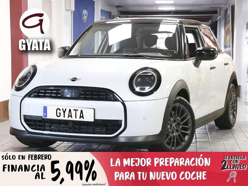 Usado Mini Cooper Essential 156 CV (114 kW) 2025 Blanco Utilitario