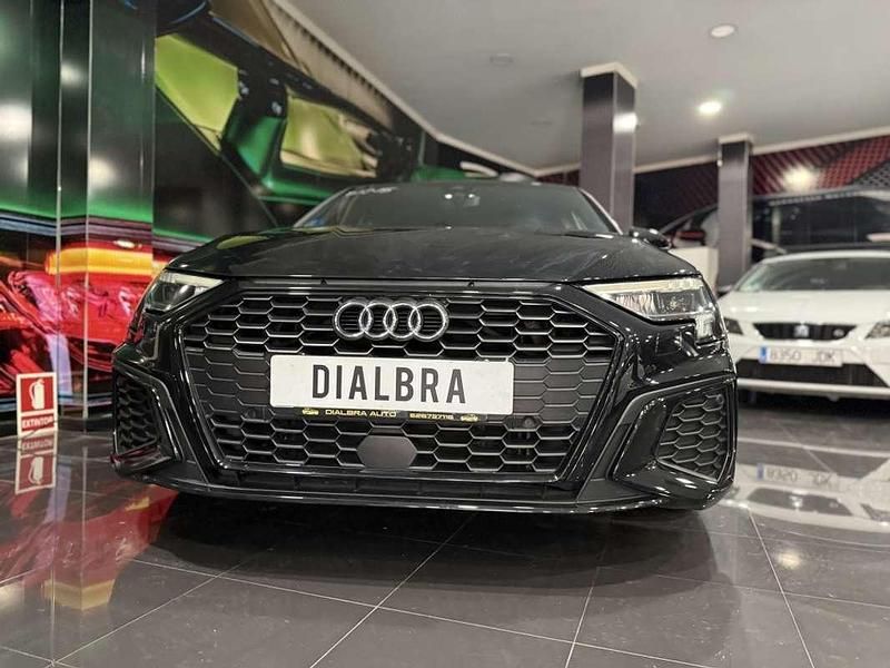 Negro Usado 2021 Audi A3 Sportback Utilitario | 24.500 € (Precio justo) - Imagen 1/4