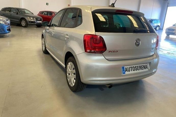 Usado VW Polo Highline 90 CV (66 kW) 2011