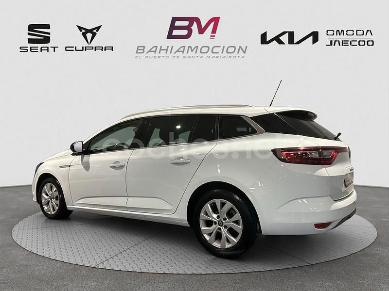 Usado Renault Mégane GrandTour LIMITED 130 CV (95 kW) 2018 Blanco Familiar