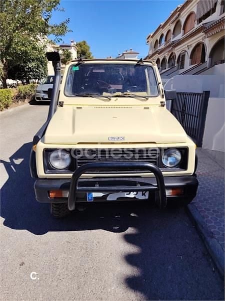 Beige Usado 1995 Suzuki Samurai SUV | 7500 € - Imagen 1/4