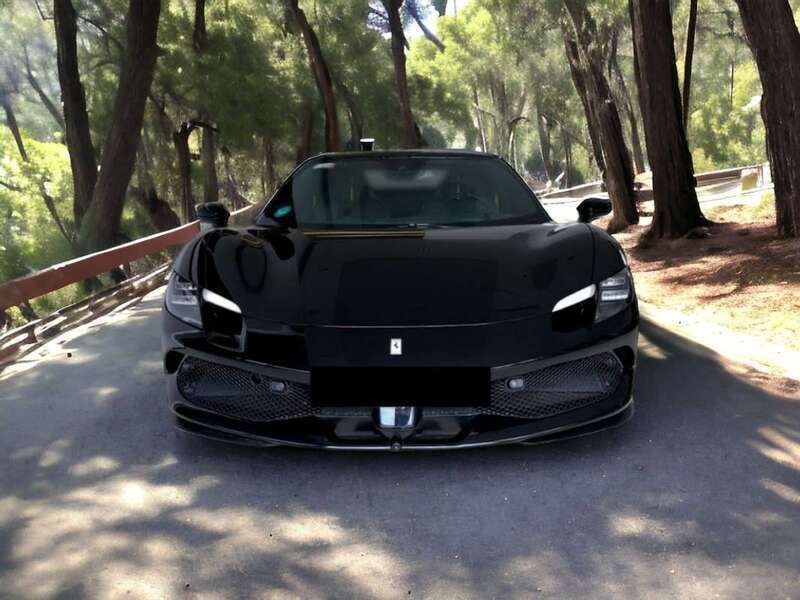 Negro Usado 2022 Ferrari 296 Coupe | 299.900 € - Imagen 1/3