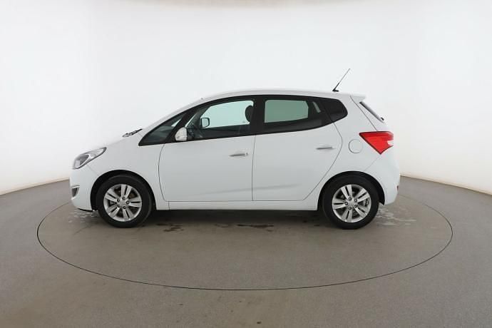 Usado Hyundai ix20 125 CV (91 kW) 2015 Blanco Utilitario