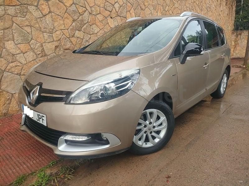 Usado Renault Grand Scénic IV Bose Edition 130 CV (95 kW) 2016 Beige Monovolumen