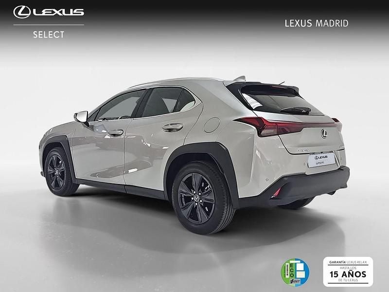 Usado Lexus UX 198 CV (145 kW) 2025 Gris SUV