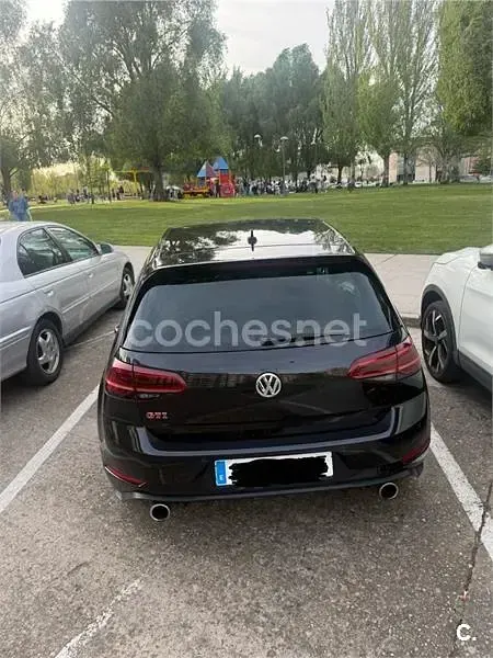 Usado VW Golf VII GTI 245 CV (180 kW) 2018 Negro Berlina