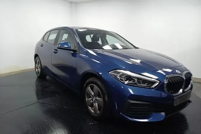 Usado BMW 116 116 CV (85 kW) 2022 Azul Utilitario