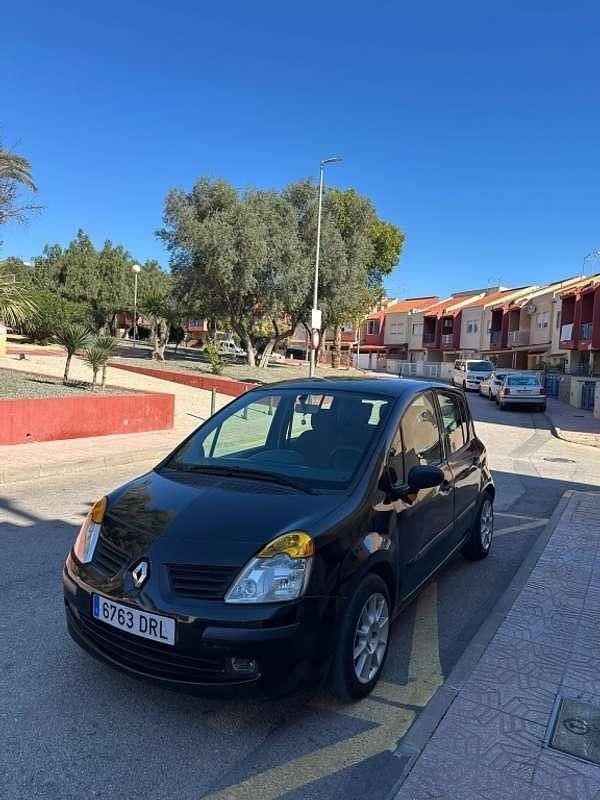 Usado Renault Modus Dynamique 82 CV (60 kW) 2006 Negro Monovolumen