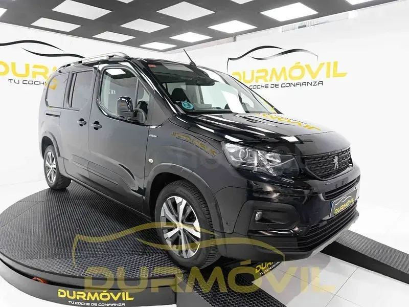 Usado Peugeot Rifter GT-line 130 CV (95 kW) 2019 Negro Monovolumen