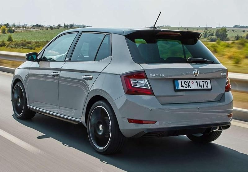 Usado Skoda Fabia Ambition 75 CV (55 kW) 2019 Rojo Utilitario