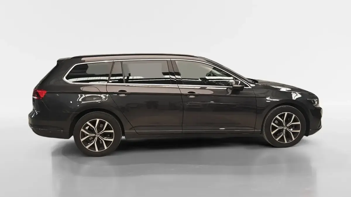 Usado VW Passat Executive 150 CV (110 kW) 2023 Familiar