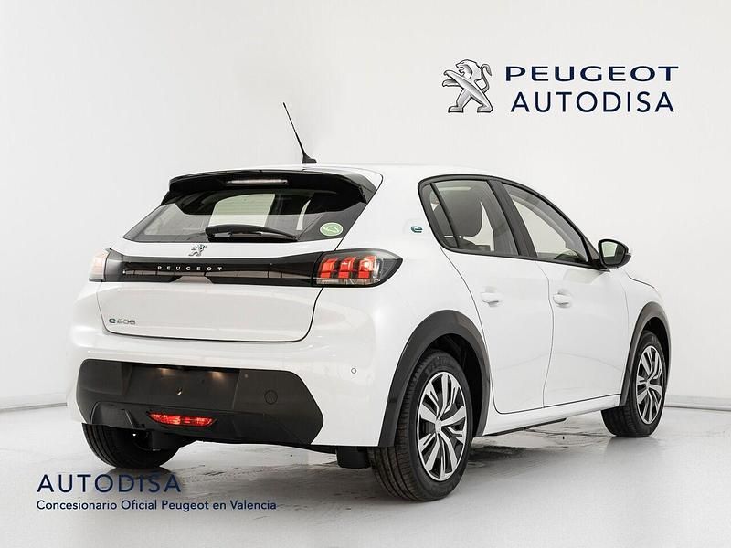 Usado Peugeot e-208 Active 100 kW (136 CV) 2024 Blanco Utilitario