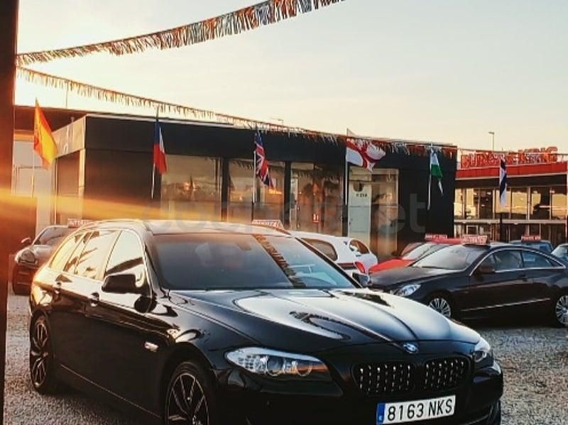 Käytetty BMW 530 Sport Line 258 HP (189 kW) 2012 Musta Farmari