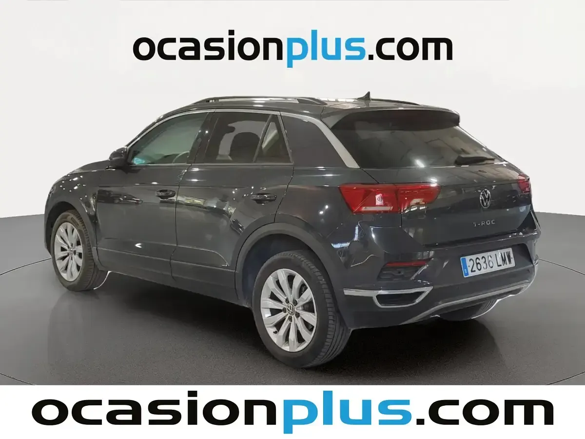 Usado VW T-Roc Advance 110 CV (80 kW) 2021 Gris SUV