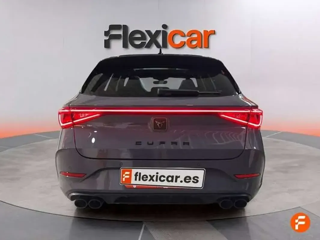Usado Cupra Leon VZ 300 CV (220 kW) 2022 Gris Utilitario