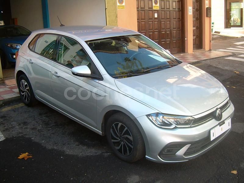 Gris / plata Usado 2022 VW Polo R-line Berlina | 12.600 € (Super precio) - Imagen 1/4