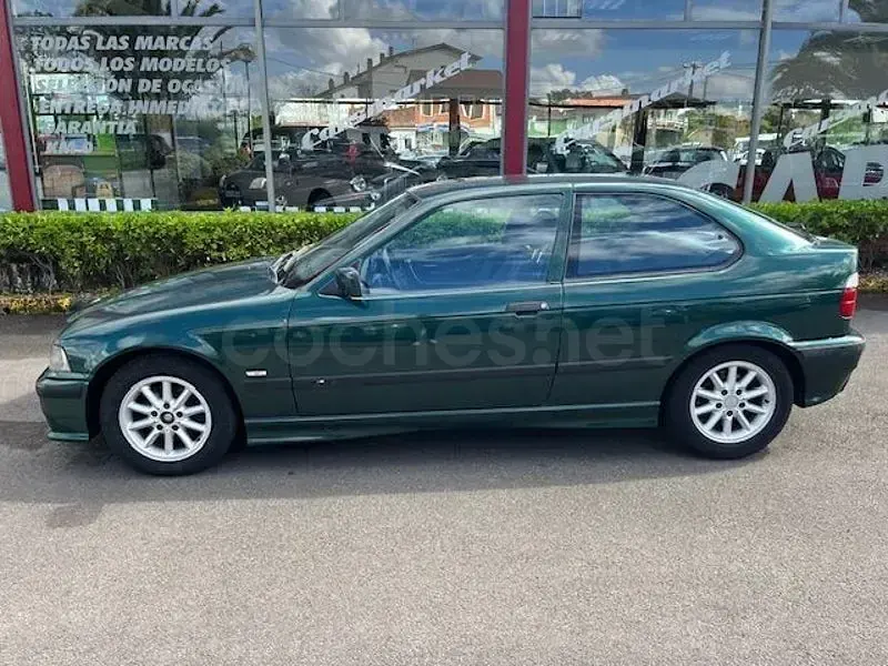 Usado BMW 318 90 CV (66 kW) 1999 Verde Berlina