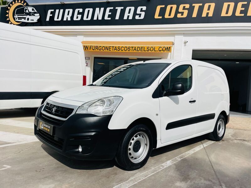 Blanco Usado 2018 Peugeot Partner Monovolumen | 10.500 € (Precio justo) - Imagen 1/4