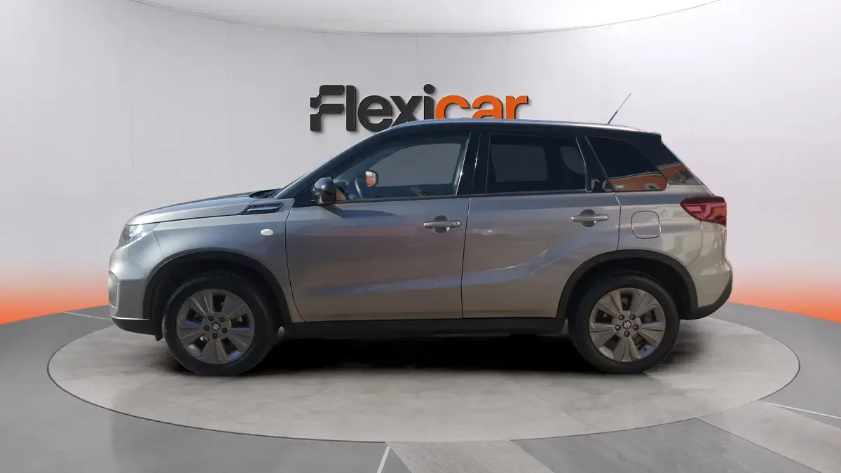 Usado Suzuki Vitara 129 CV (94 kW) 2021 Gris SUV