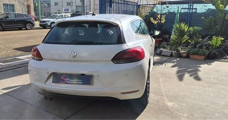 Usado VW Scirocco 140 CV (102 kW) 2009 Blanco Coupe