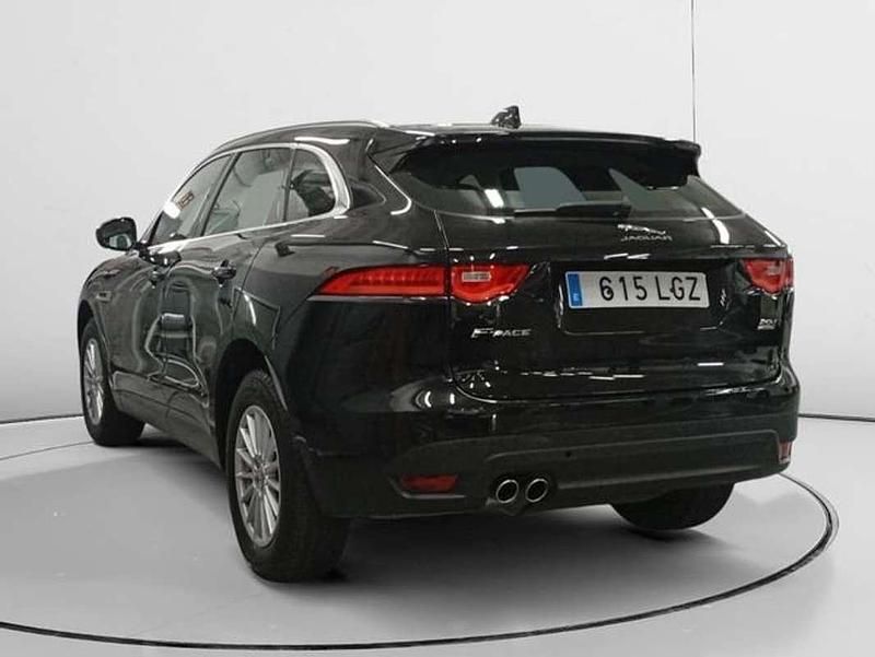 Usado Jaguar F-Pace Pure 182 HP (133 kW) 2020 Branco SUV