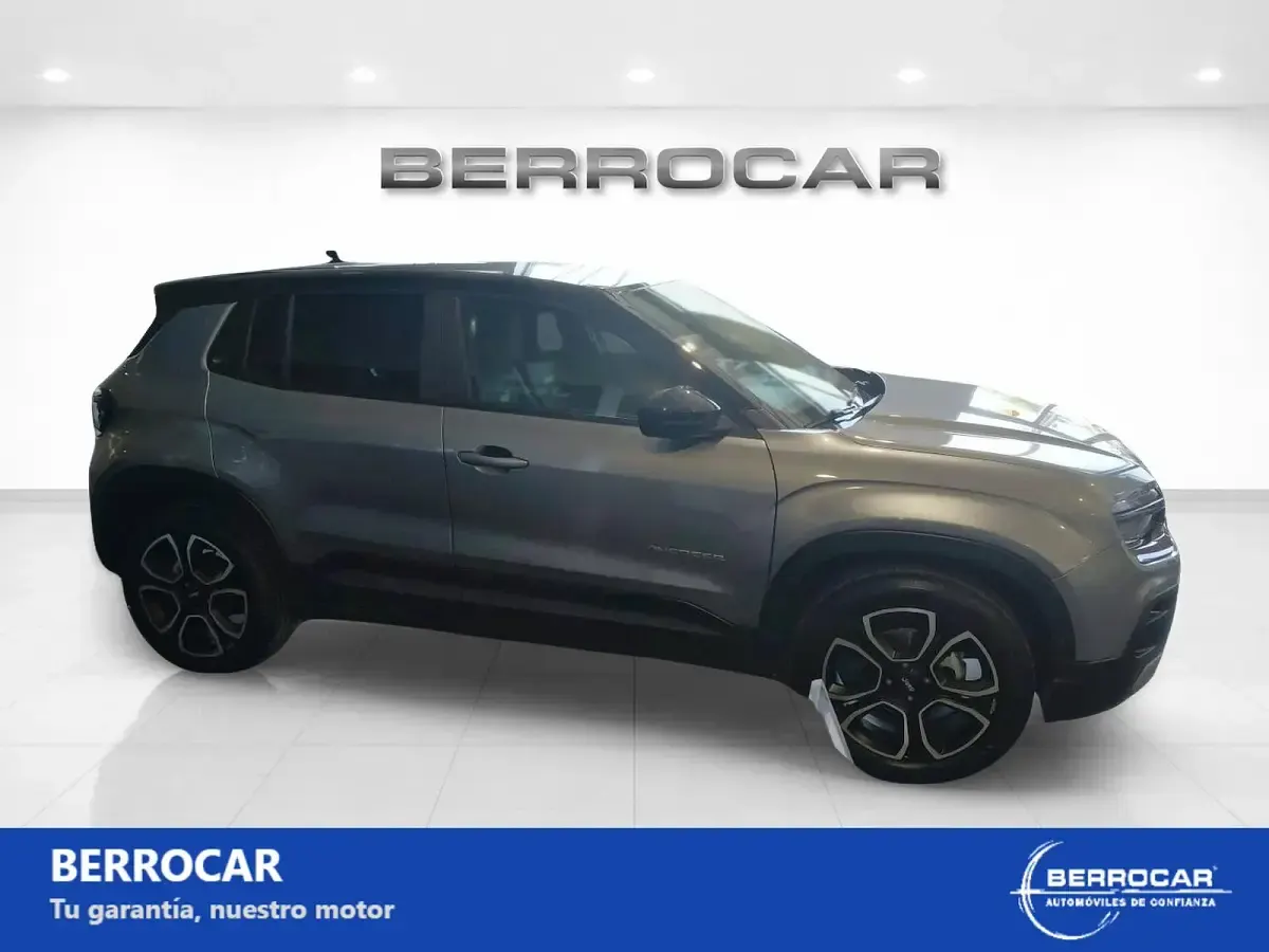 Nuevo Jeep Avenger Summit 100 CV (73 kW) 2026 Gris SUV