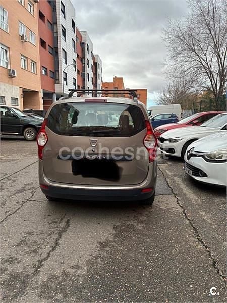 Usado Dacia Lodgy Ambiance 107 CV (78 kW) 2013 Beige Monovolumen