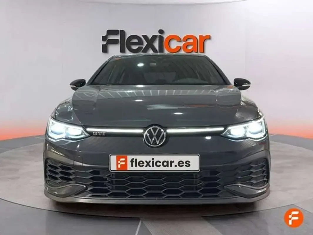 Usado VW Golf VIII GTI 301 CV (221 kW) 2022 Negro Utilitario