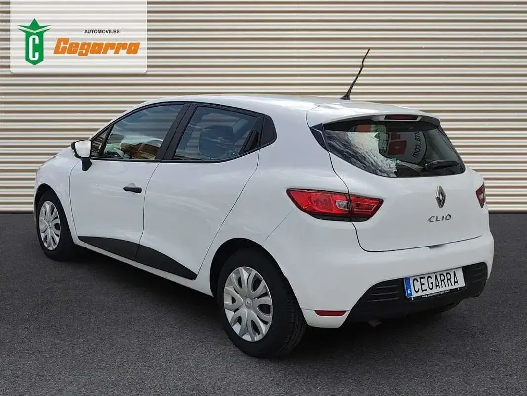 Usado Renault Clio Business 75 CV (55 kW) 2018 Blanco Utilitario
