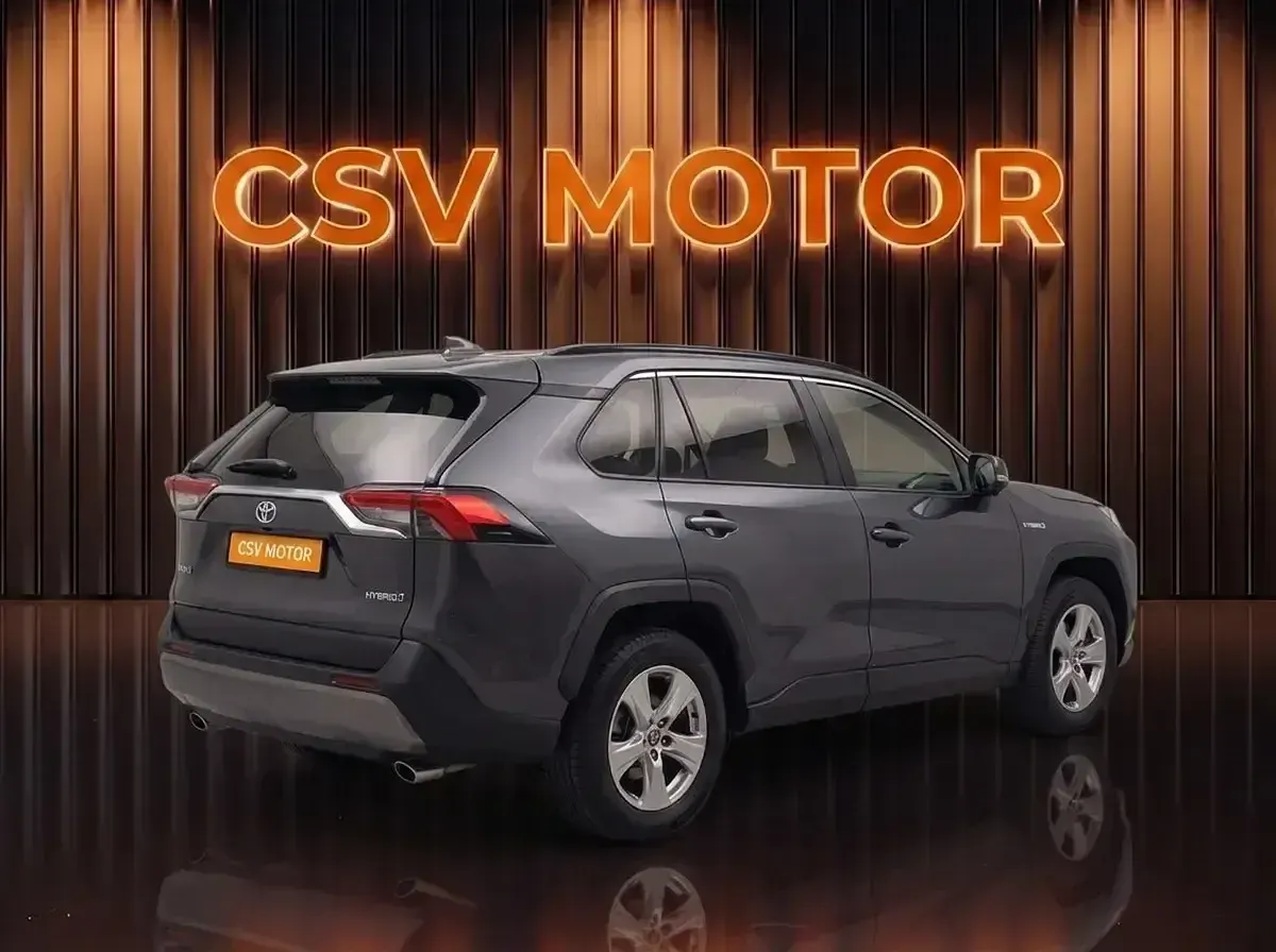 Usado Toyota RAV4 Hybrid Business Edition 218 CV (160 kW) 2019 Gris SUV