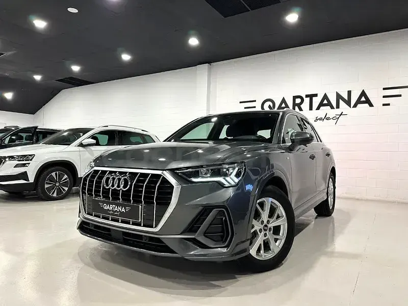 Begagnad Audi Q3 S-Line 150 HK (110 kW) 2023 Grå SUV
